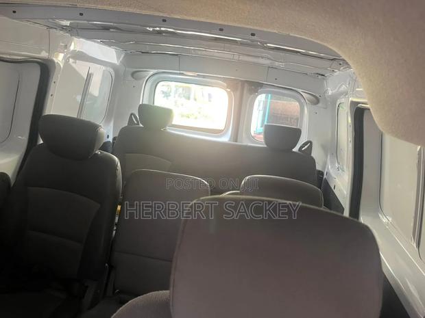 Nissan NV200 2017 White