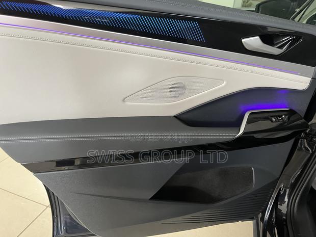 New Volkswagen ID.6 2023 Blue