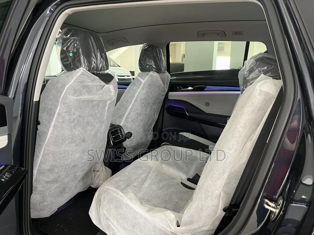 New Volkswagen ID.6 2023 Blue