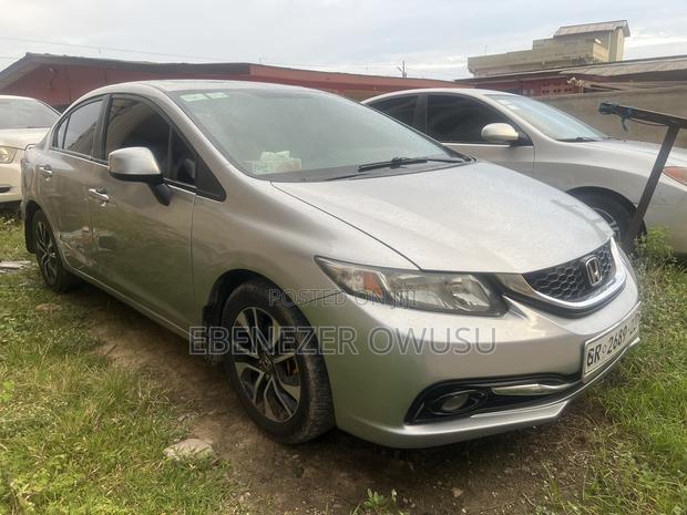 Honda Civic LX 2dr Coupe (1.8L 4cyl CVT) 2014 Silver photo 5