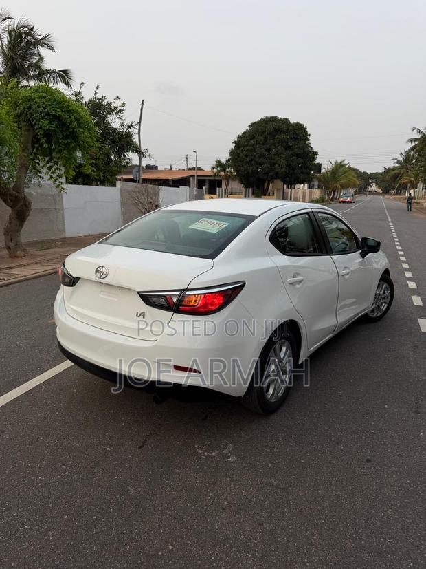 Toyota Yaris iA 1.5 FWD 2016 White