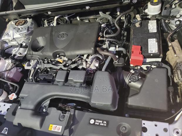 Toyota RAV4 LE AWD (2.5L 4cyl 6A) 2013 Silver photo 7