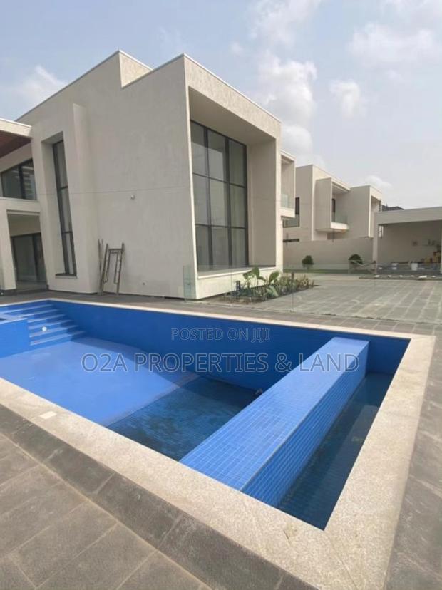 5bdrm House in Adjiringanor, Ability for sale photo 3