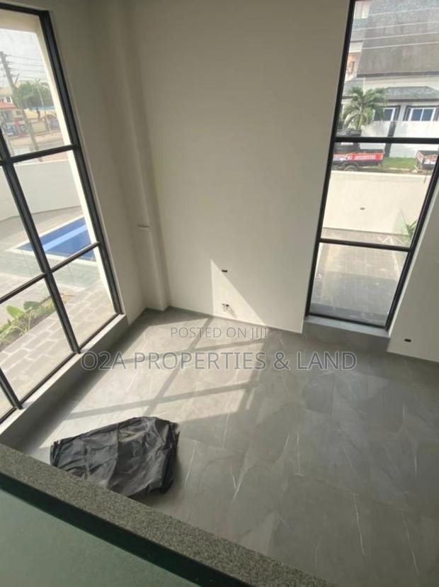 5bdrm House in Adjiringanor, Ability for sale photo 10