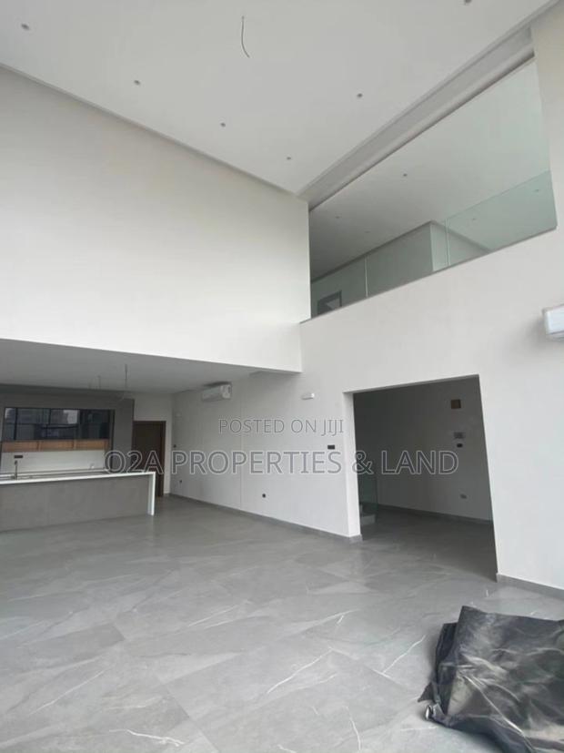 5bdrm House in Adjiringanor, Ability for sale photo 11