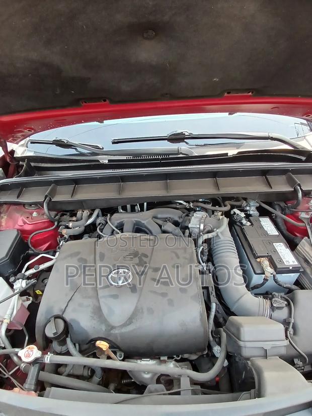 Toyota Highlander XSE 2022 Red photo 9