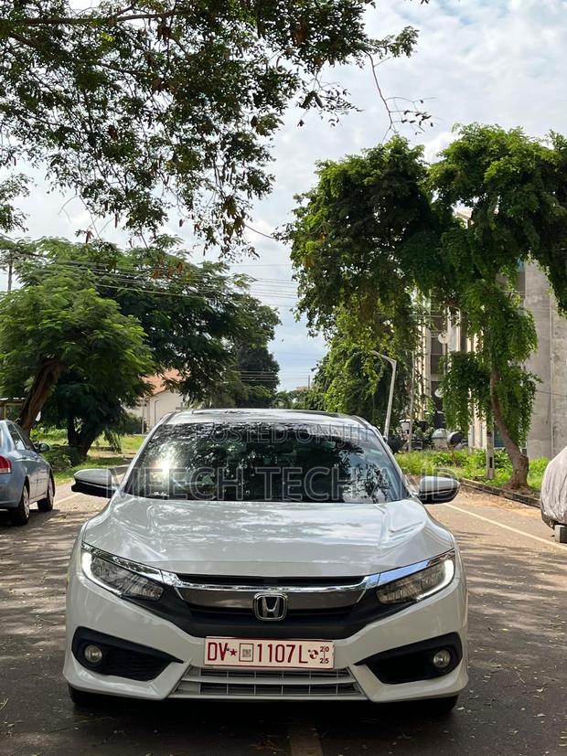 Honda Civic 2017 White