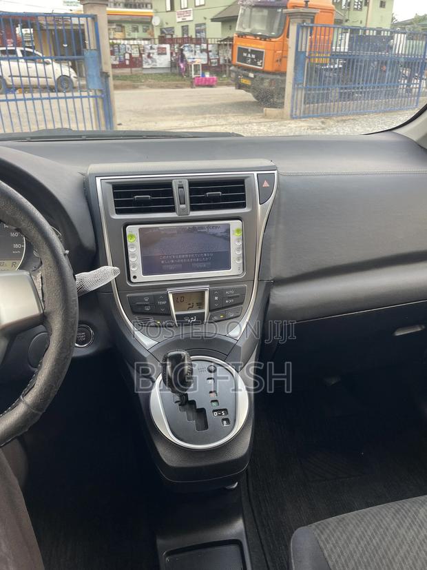 Toyota Ractis 1.5 AWD 2014 Blue photo 5