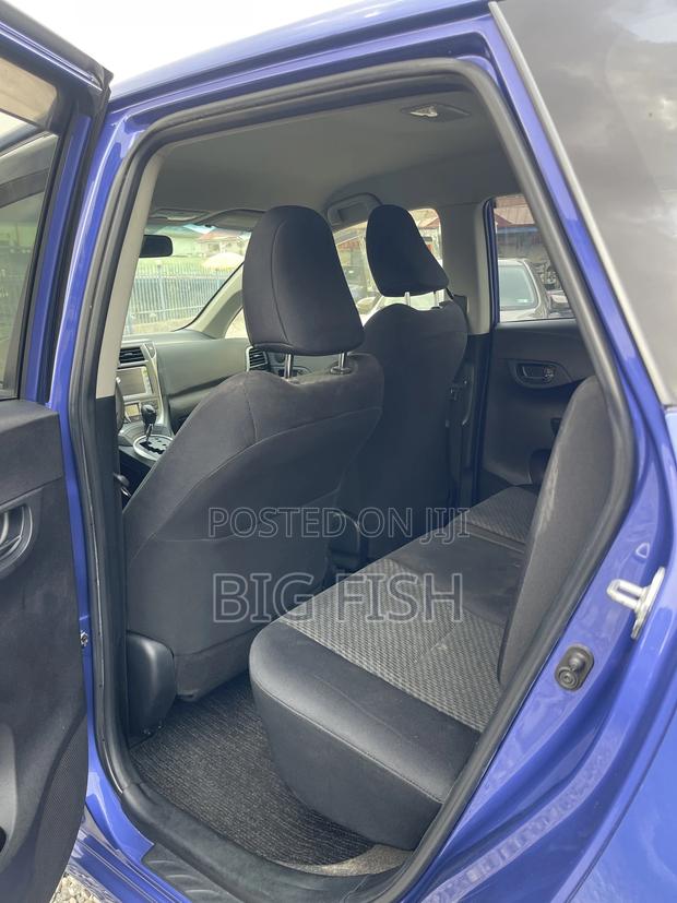 Toyota Ractis 1.5 AWD 2014 Blue photo 9