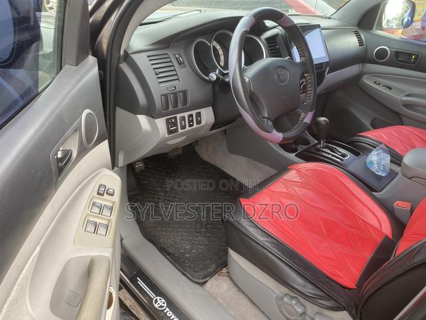 Toyota Tacoma 2012 Black