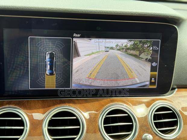 Mercedes-Benz E300 2018 Blue