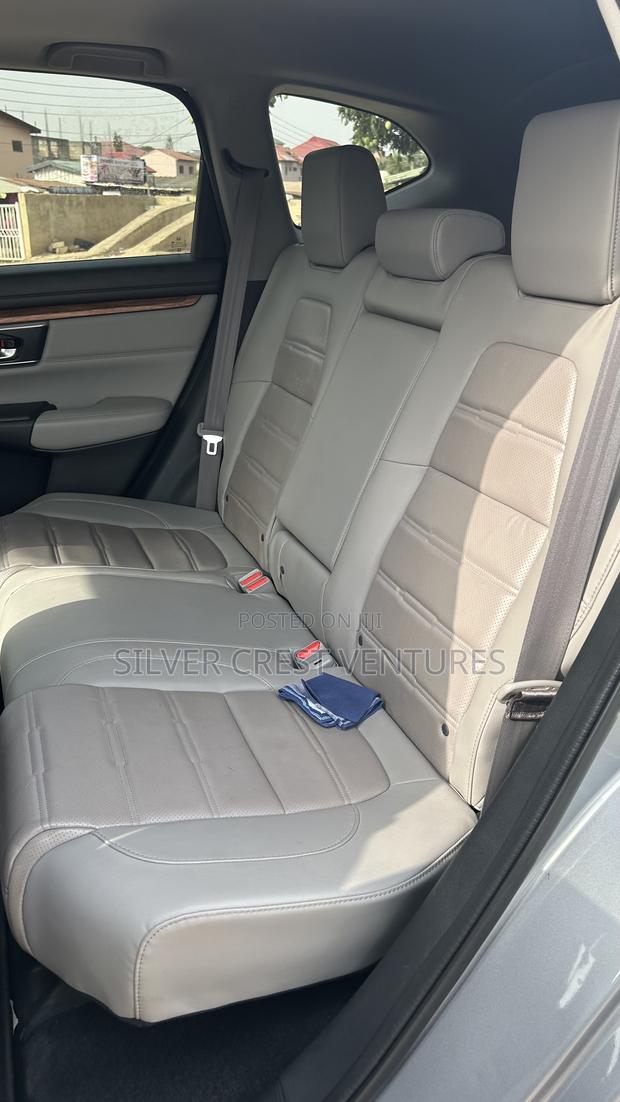 Honda CR-V 2019 Gray