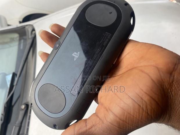 Playstation Vita Available On The Low Price photo 2