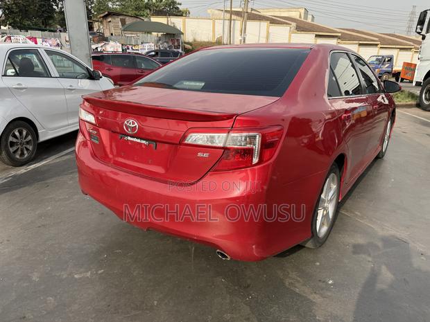 Toyota Camry 2014 Red
