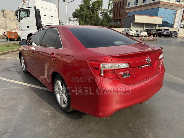 Toyota Camry 2014 Red