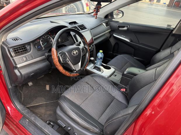 Toyota Camry 2014 Red