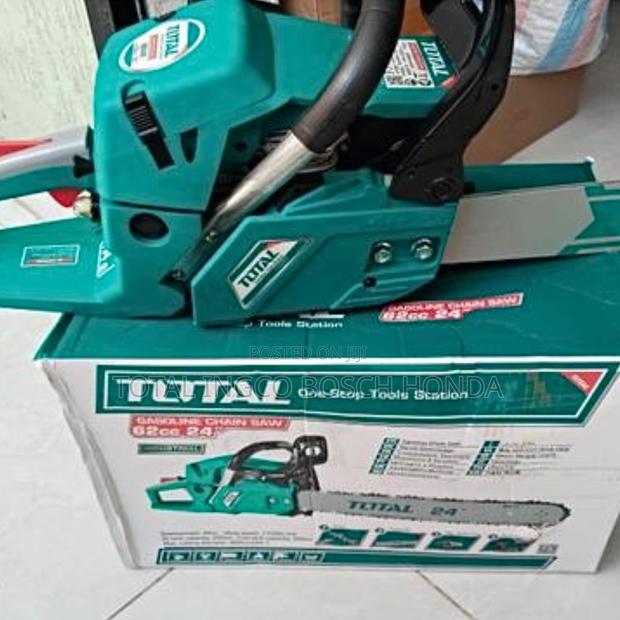 Total Heavy Duty Chainsaw 24” photo 2