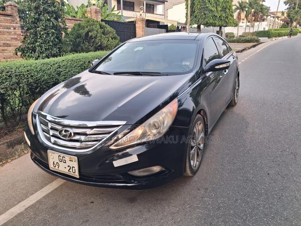 Hyundai Sonata 2013 Black