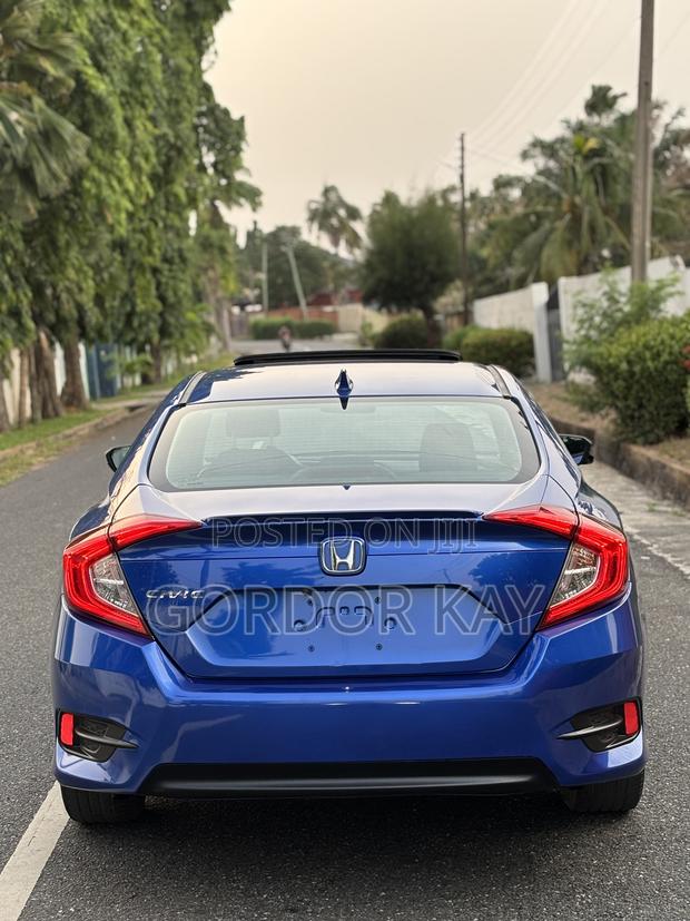 Honda Civic EX Sedan 2018 Blue photo 8