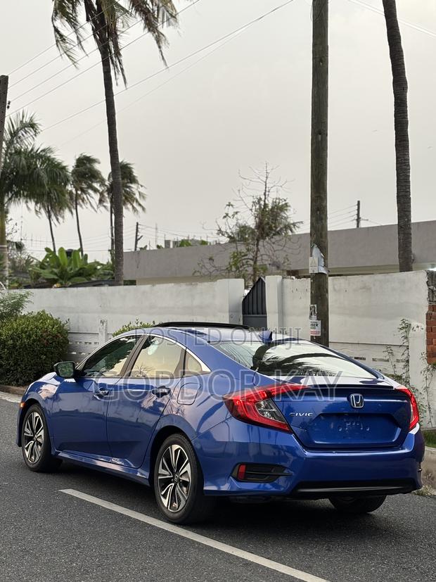Honda Civic EX Sedan 2018 Blue photo 7