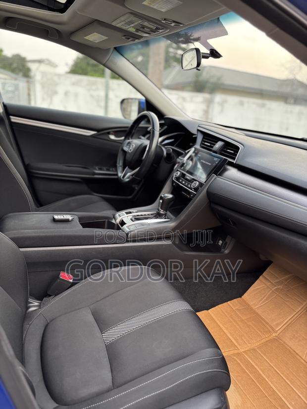Honda Civic EX Sedan 2018 Blue photo 4