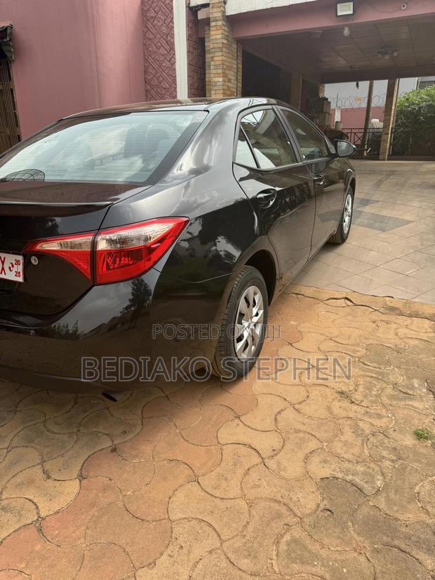 Toyota Corolla LE 4dr Sedan (1.8L 4cyl CVT) 2017 Black