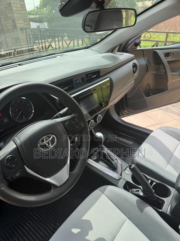 Toyota Corolla LE 4dr Sedan (1.8L 4cyl CVT) 2017 Black