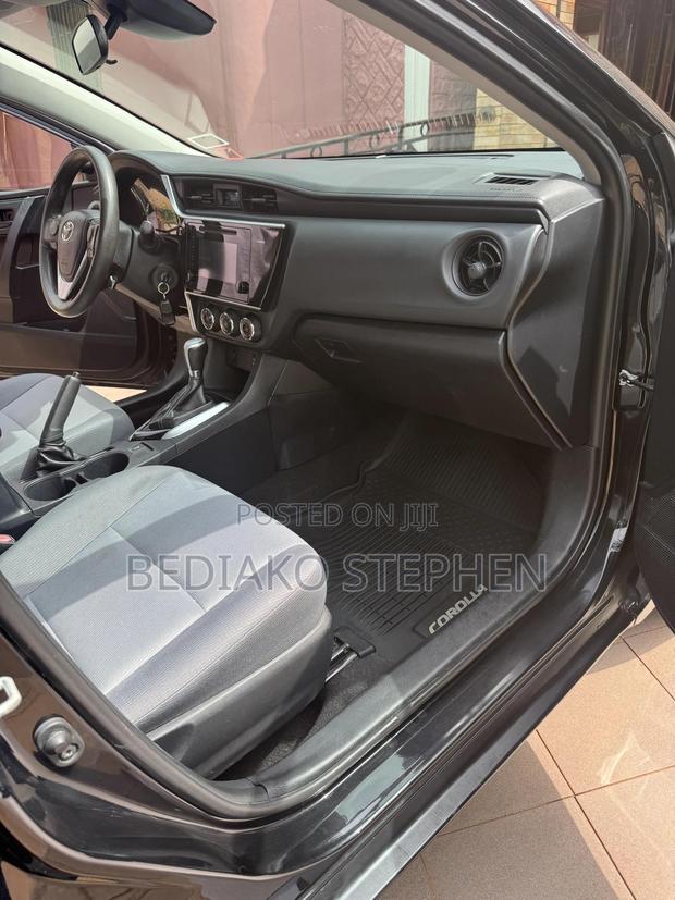 Toyota Corolla LE 4dr Sedan (1.8L 4cyl CVT) 2017 Black