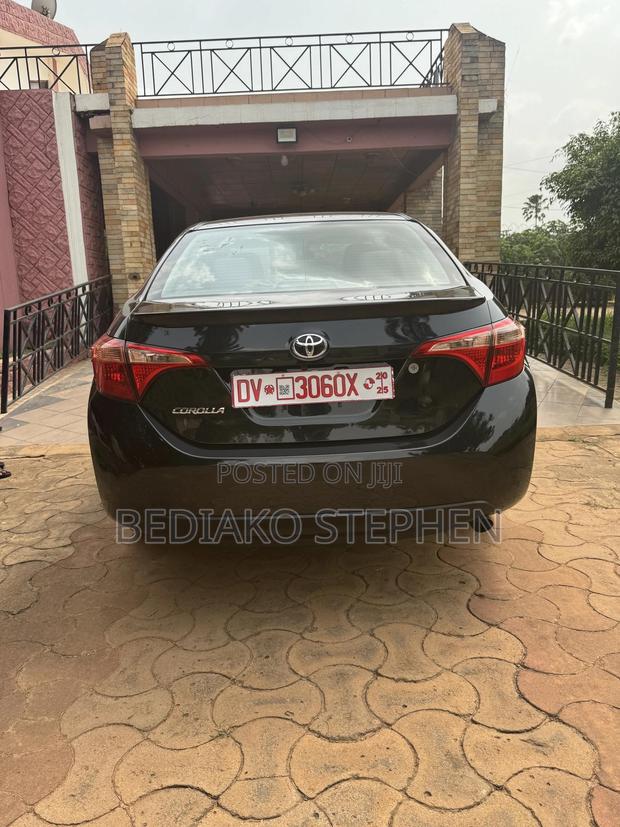 Toyota Corolla LE 4dr Sedan (1.8L 4cyl CVT) 2017 Black