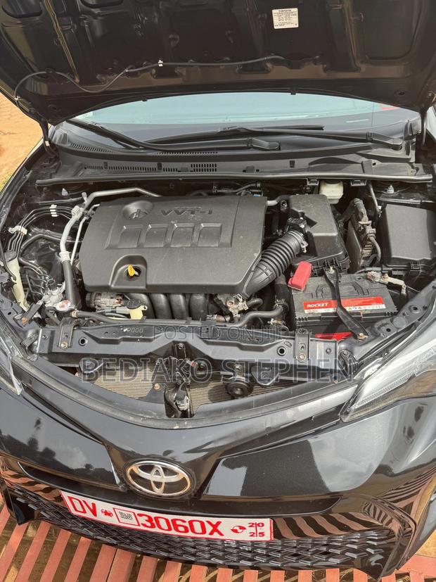 Toyota Corolla LE 4dr Sedan (1.8L 4cyl CVT) 2017 Black