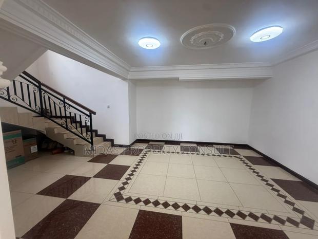 7bdrm House in Community 12, Tema Metropolitan for sale photo 9