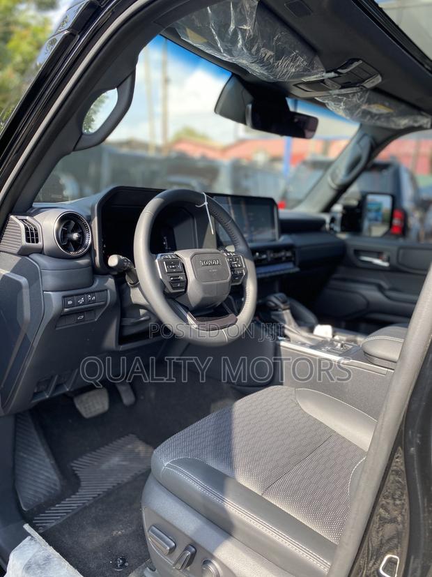 New Toyota Land Cruiser Prado 2.4 Petrol 2025 Black photo 7