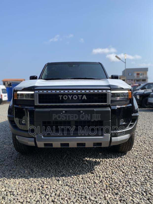 New Toyota Land Cruiser Prado 2.4 Petrol 2025 Black photo 2