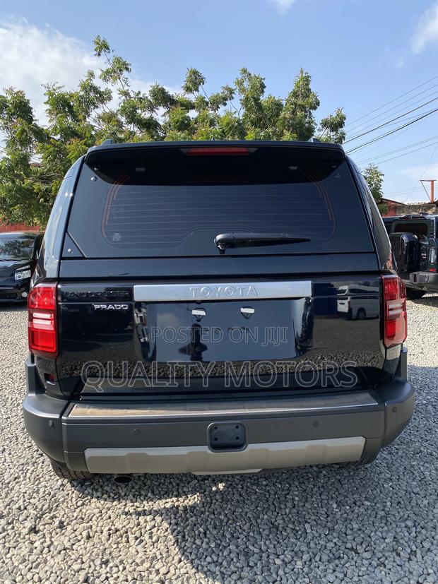 New Toyota Land Cruiser Prado 2.4 Petrol 2025 Black photo 5