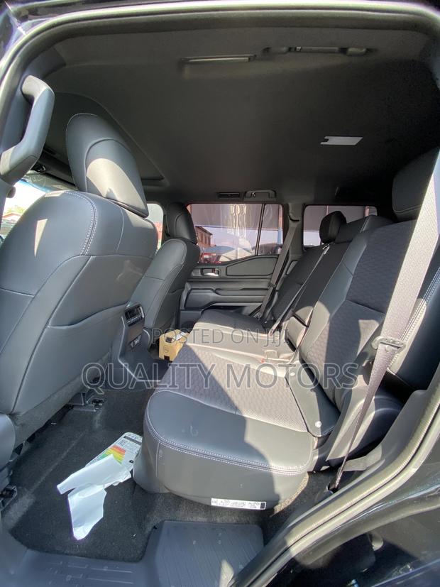 New Toyota Land Cruiser Prado 2.4 Petrol 2025 Black photo 9