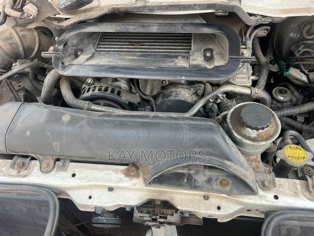 Toyota HiAce 2008 White