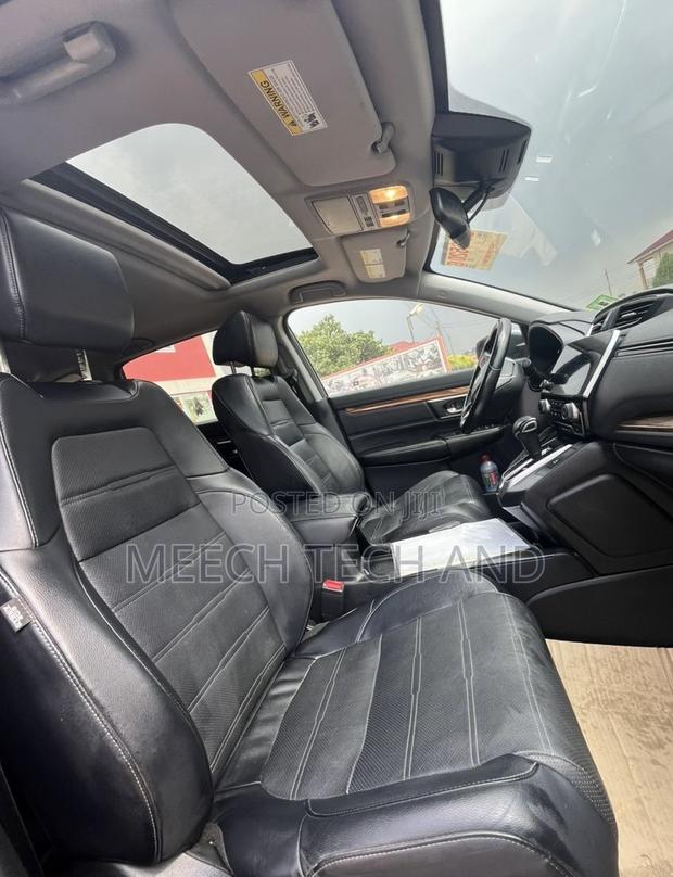 Honda CR-V 2018 Silver photo 4