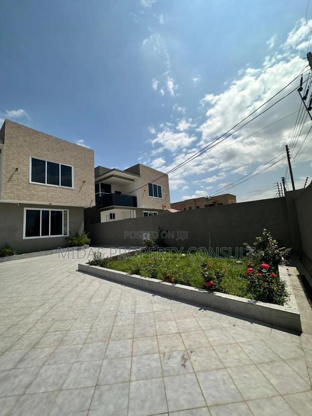 4bdrm House in Lakeside Estates for rent photo 16