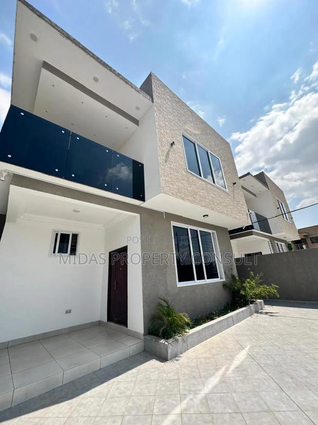 4bdrm House in Lakeside Estates for rent photo 17