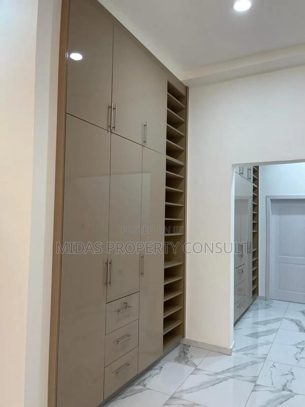 4bdrm House in Lakeside Estates for rent photo 18
