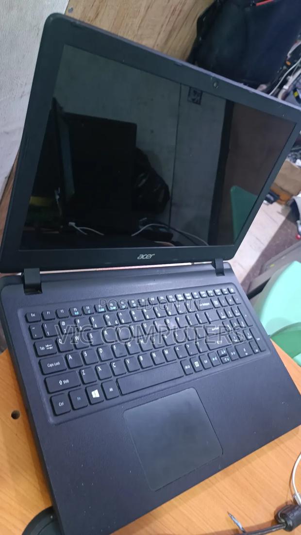 Laptop Acer Aspire ES1-572 8GB Intel Core I3 HDD+SSD 500GB photo 8