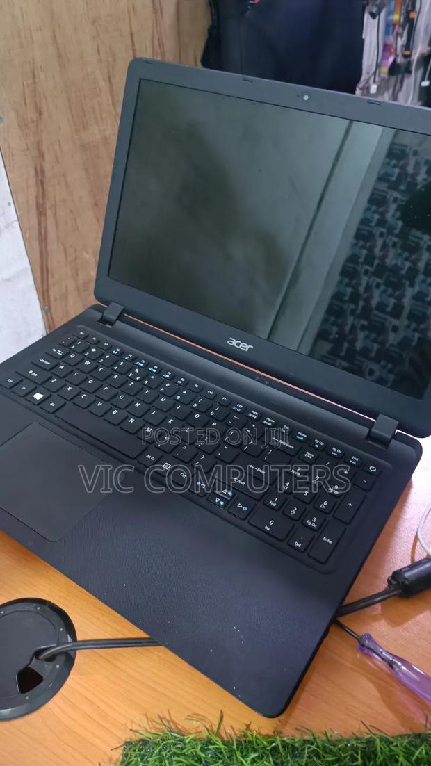Laptop Acer Aspire ES1-572 8GB Intel Core I3 HDD+SSD 500GB photo 12