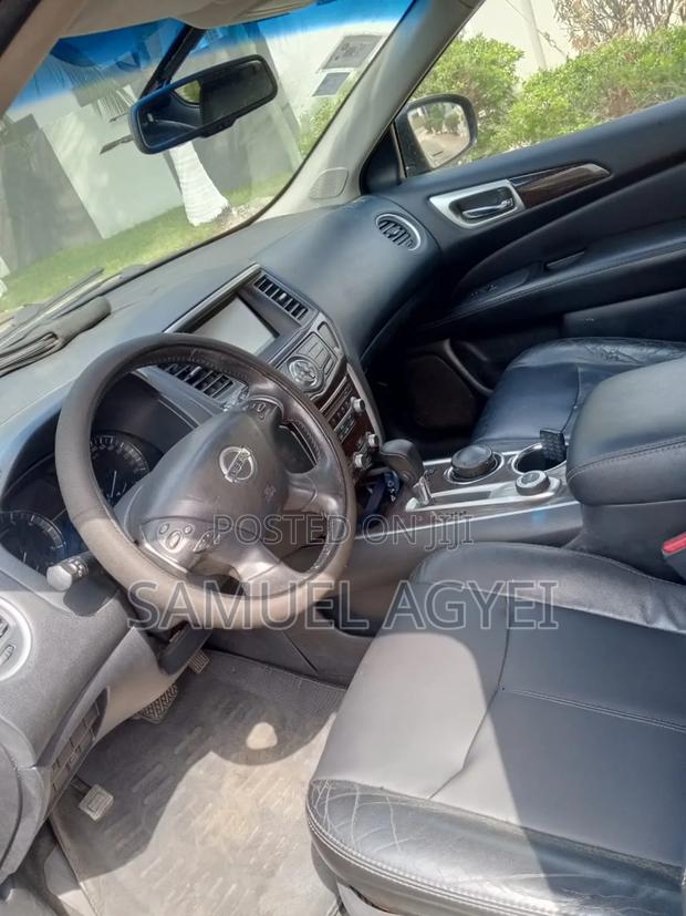 Nissan Pathfinder S 4dr SUV (3.5L 6cyl CVT) 2015 Black · Photo 4