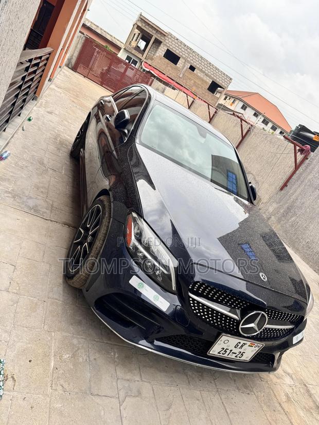 Mercedes-Benz C300 Base C300 AWD 4MATIC Sedan 2019 Blue photo 5