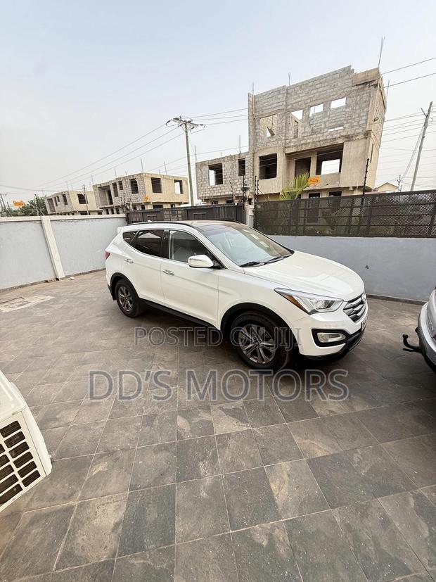 Hyundai Santa Fe Limited 4dr SUV (3.3L 6cyl 6A) 2015 White