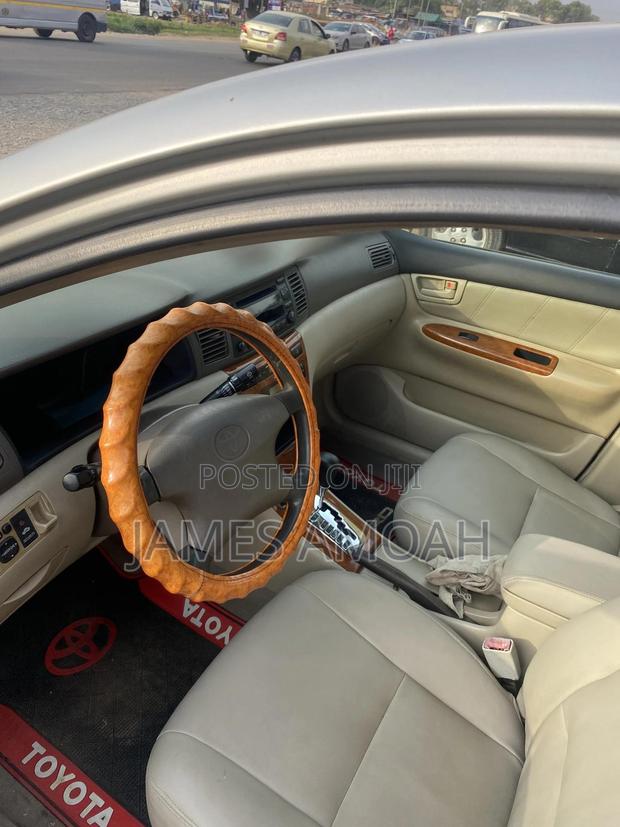 Toyota Corolla 2007 Gold