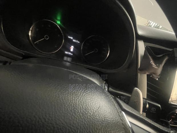 Mitsubishi Pajero Sport 2017 Silver