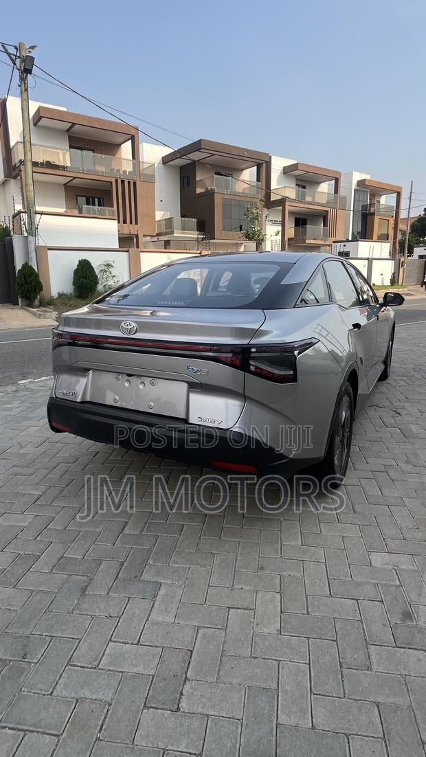 New Toyota bZ3 2025 Silver photo 11