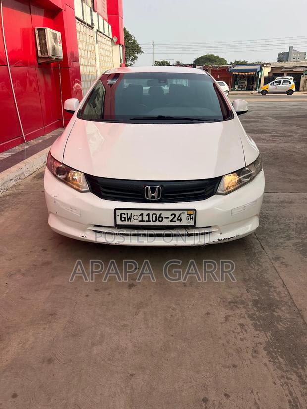 Honda Civic 2012 White