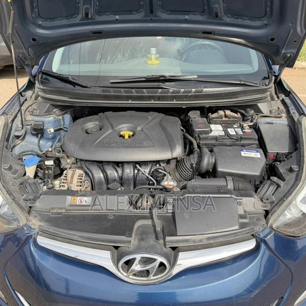 Hyundai Elantra 2016 Blue